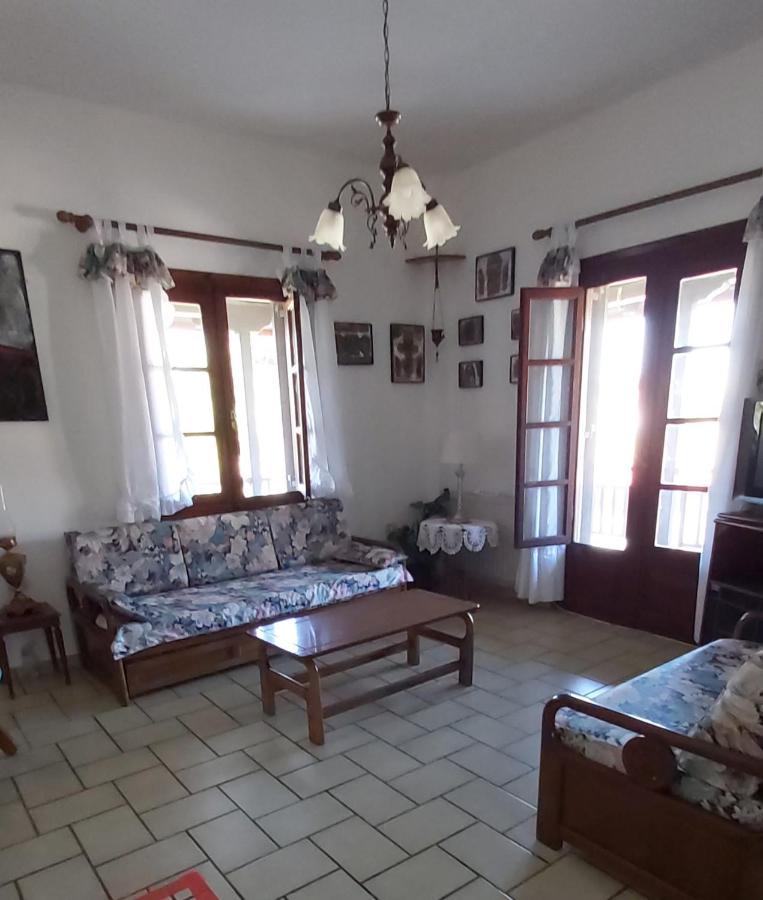 Apartamento Jenny'S Garden Vourvourou Exterior foto