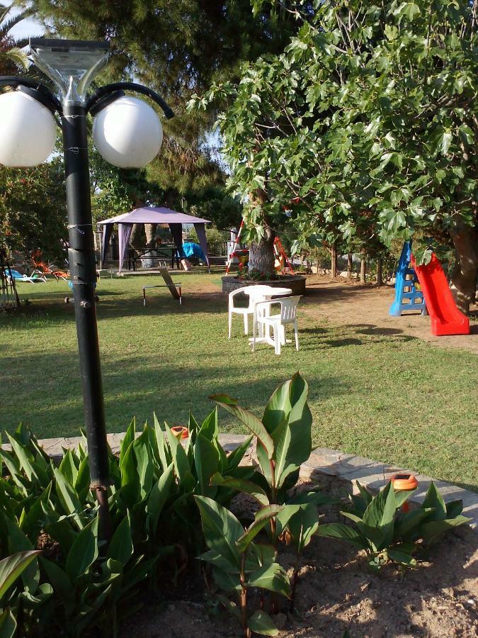 Apartamento Jenny'S Garden Vourvourou Exterior foto