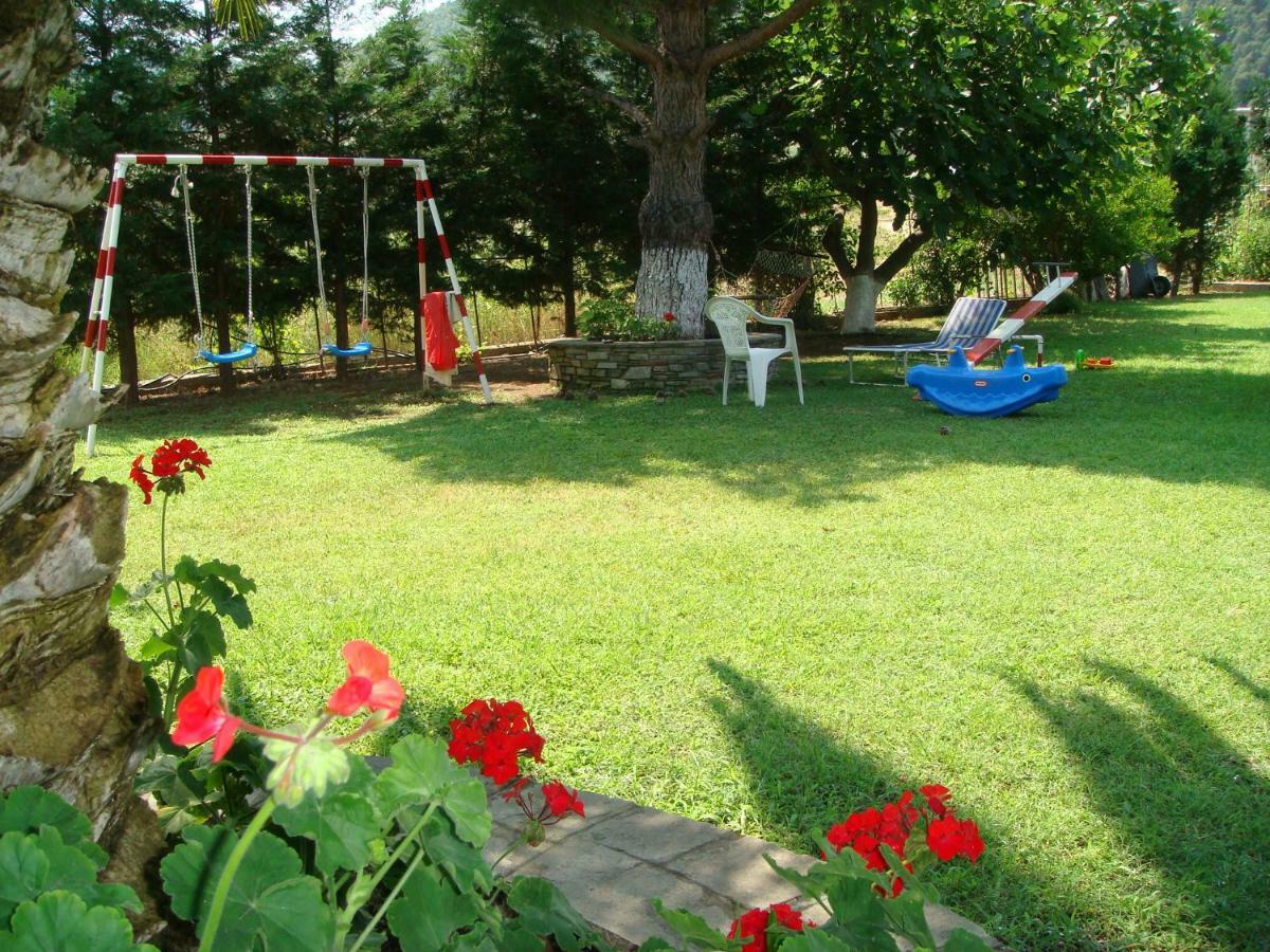 Apartamento Jenny'S Garden Vourvourou Exterior foto
